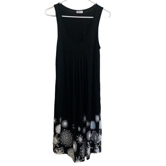 Swim Suit Bathing Suit Cover Up Sleeveless Black and White Floral Print Size 4 - Picture 5 of 9